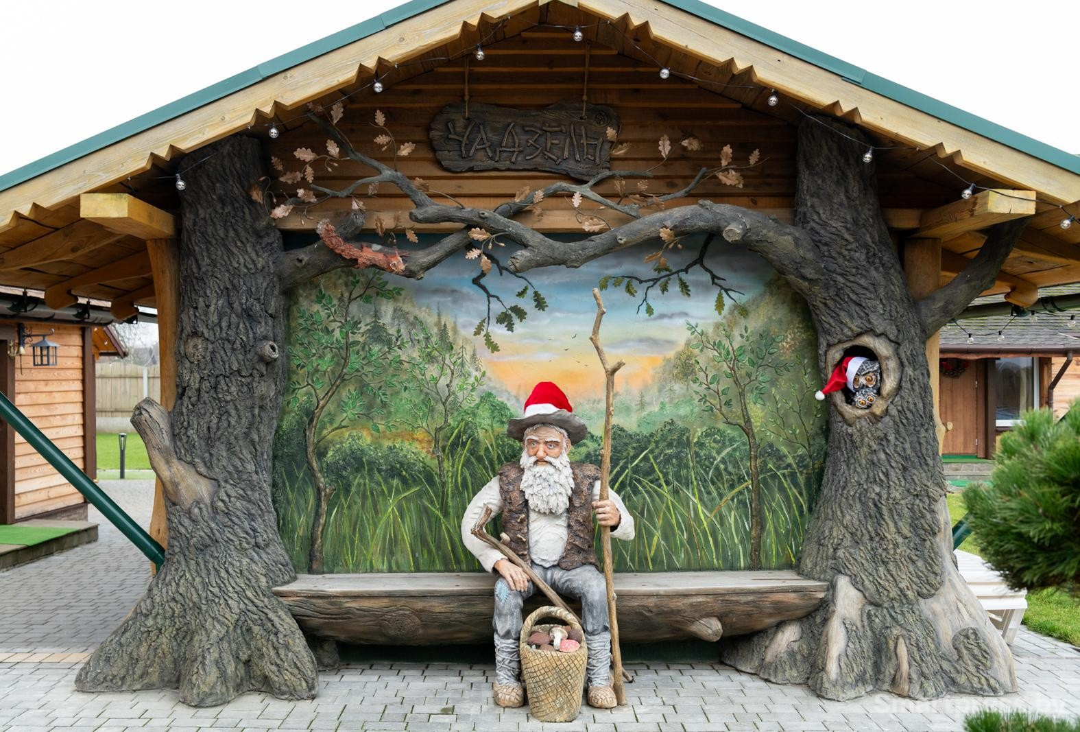 3-Это дзед Чадзеляк. Если ему в ухо прошептать желание исполнит.jpg