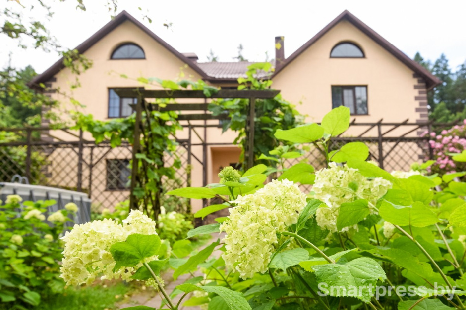 3-Дом семьи Марчук в Ходаково.jpg