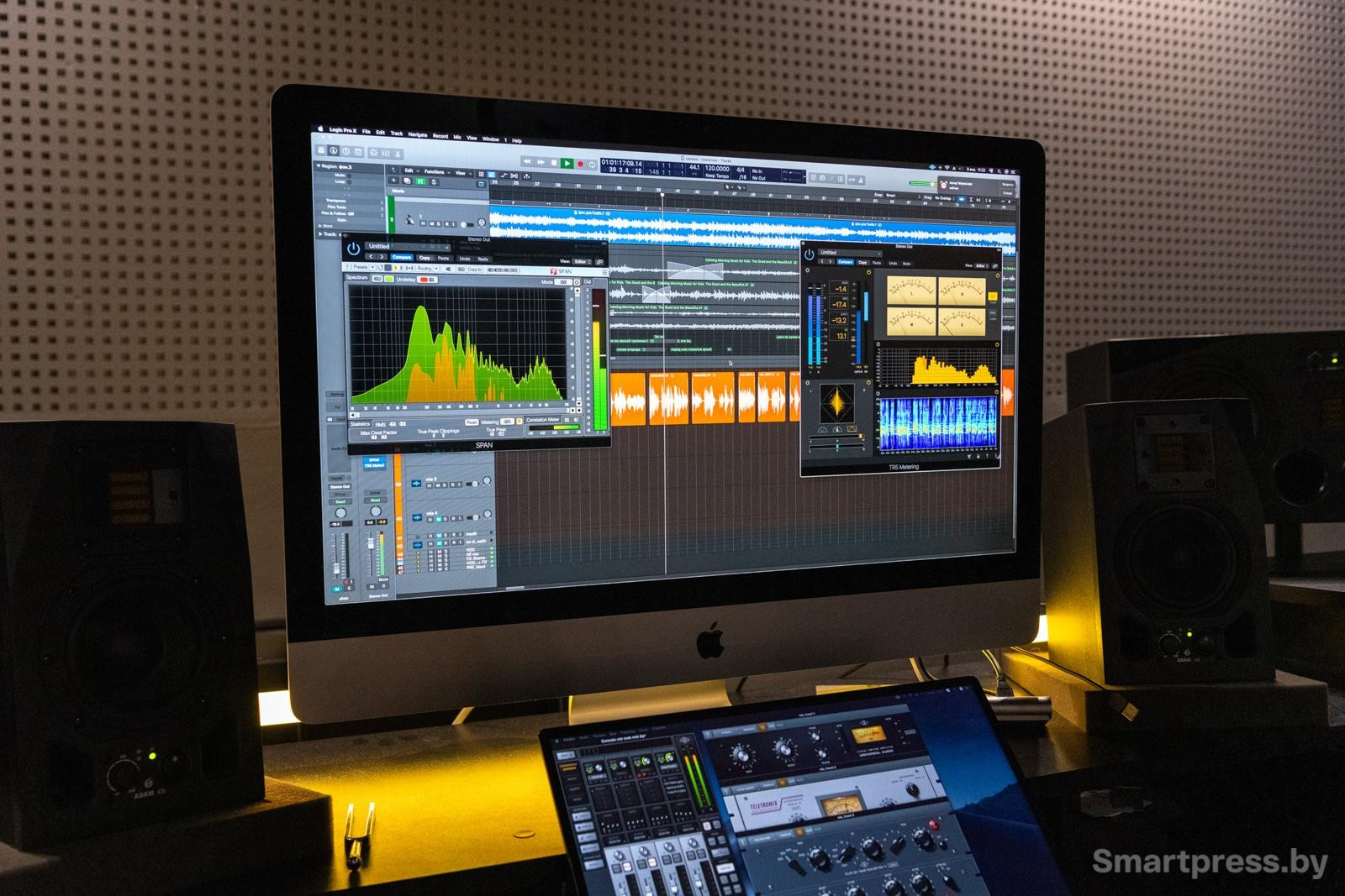 3-В студии звукозаписи.jpg