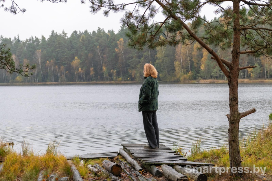 26-Ирина возле озера.jpg