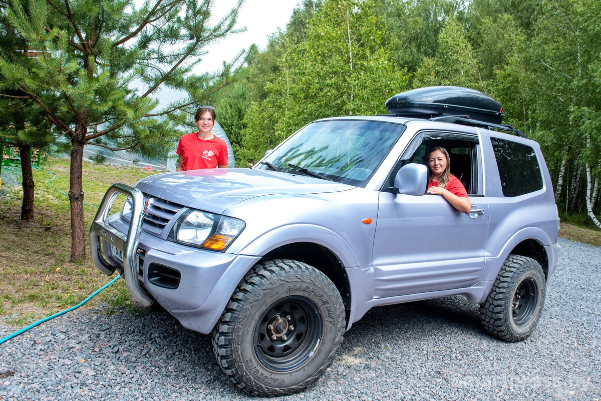 16-Агроном Мария Колпачук (слева) и менеджер по продажам Татьяна Карпик.jpg