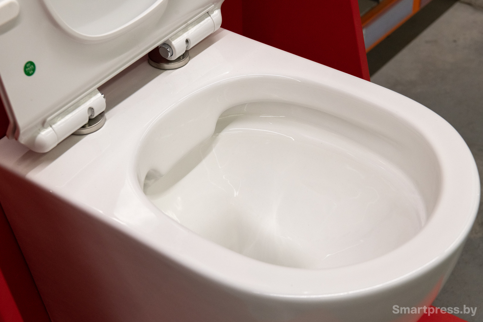 Самые практичные унитазы – безободковые