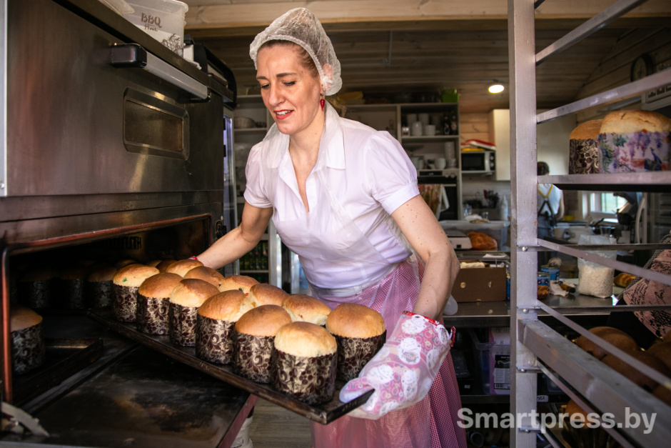 Выпечка куличей.jpg