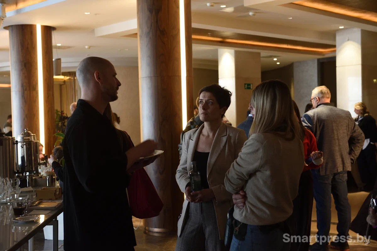 в кулуарах конференции