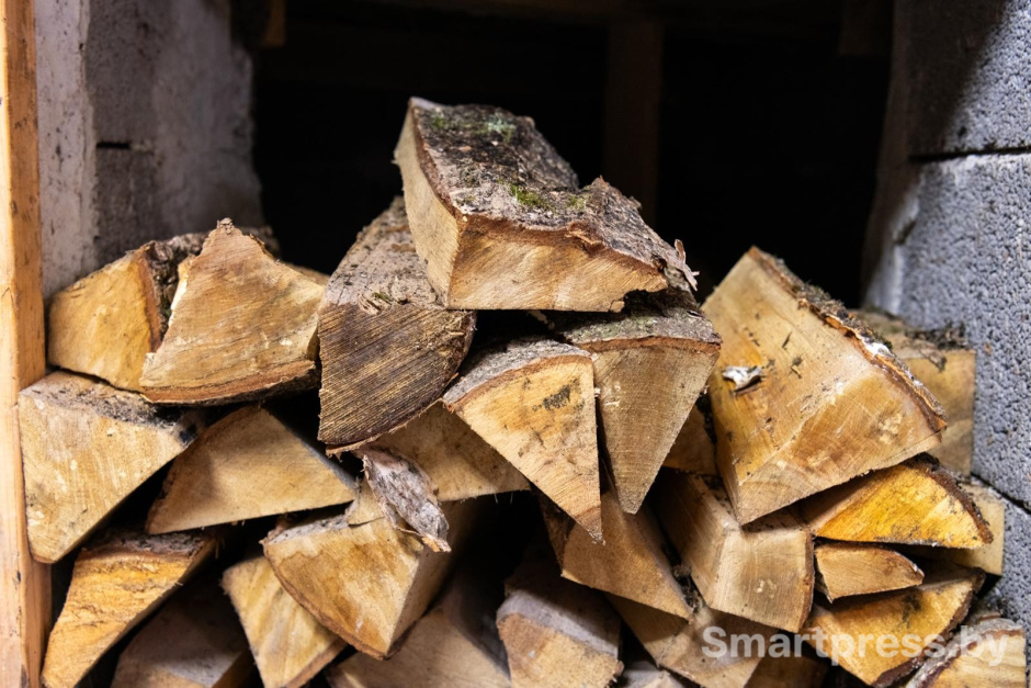 11-Дрова для печки.jpg