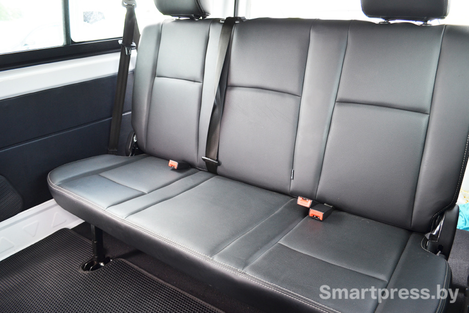 Третий ряд сидений Shineray M7.jpg