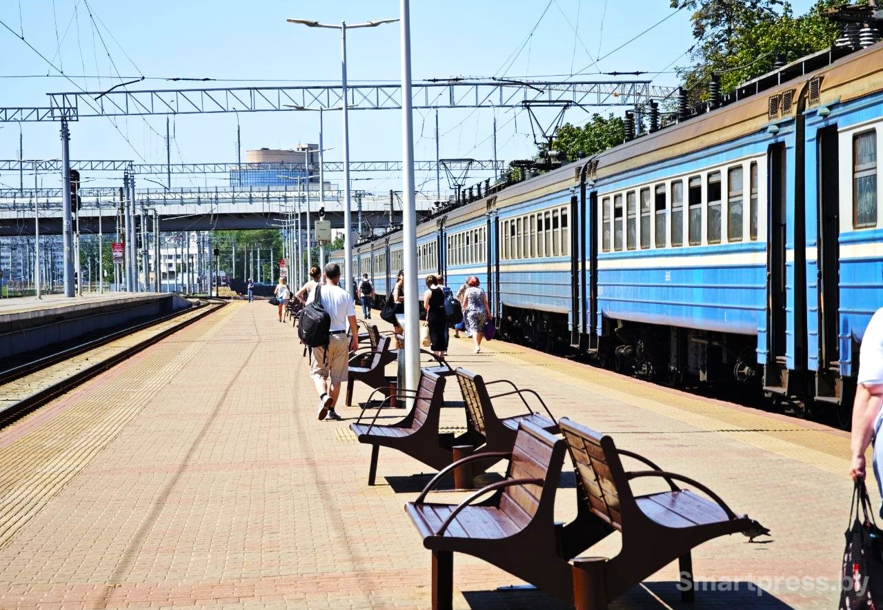 на перроне в Минске.jpg