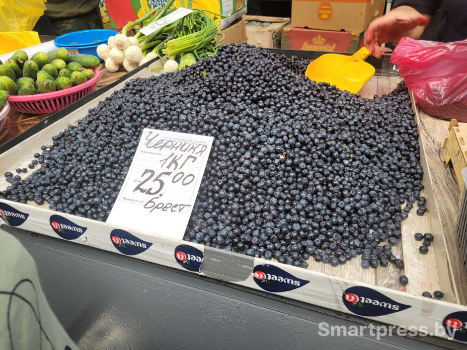 ягоды на Комаровке5.jpg