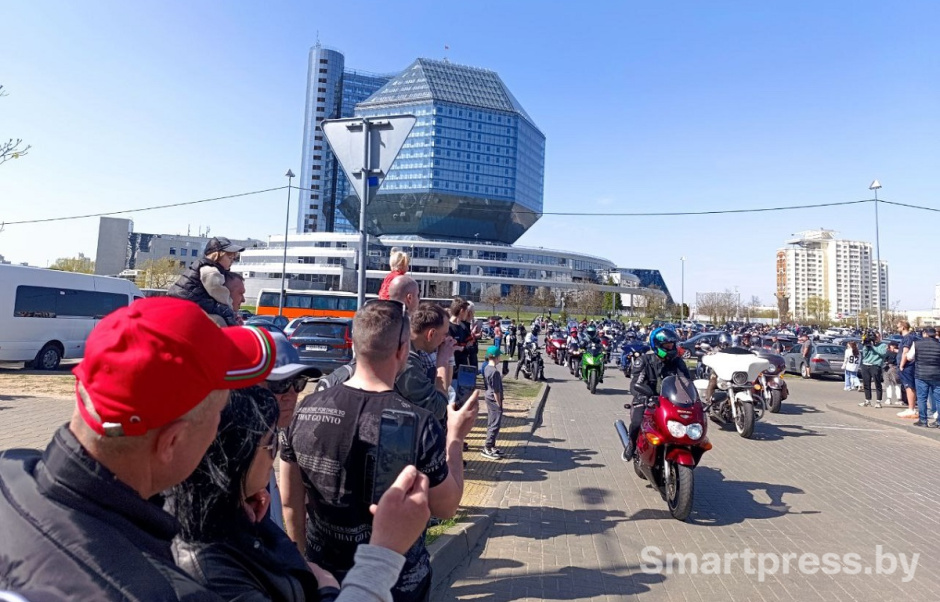 открытие мотосезона_на_старт_.jpg