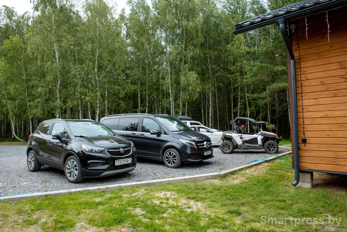 24-Вот таким кортежем мы катили по полям.jpg