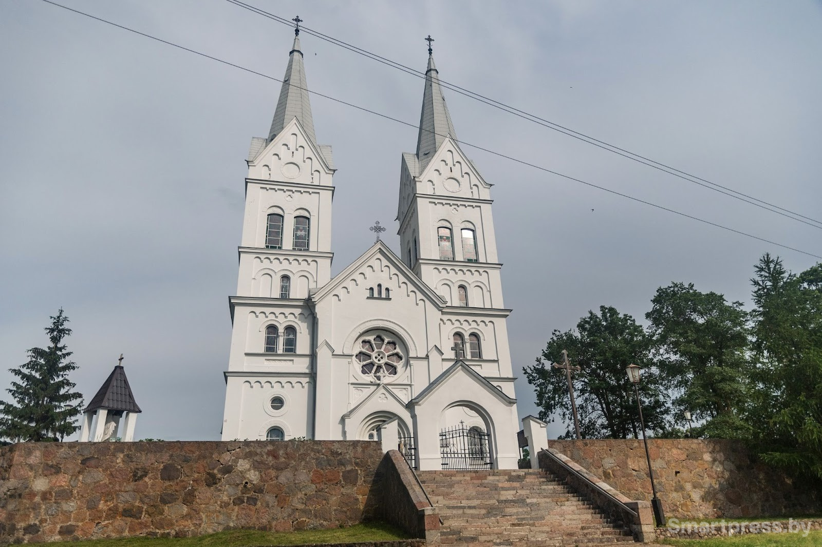 Костел Промысла Божьего в деревне Слободка 1.jpg