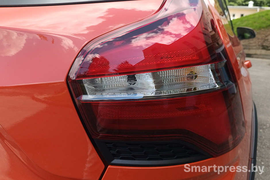 Lada Iskra SW Cross задняя оптика