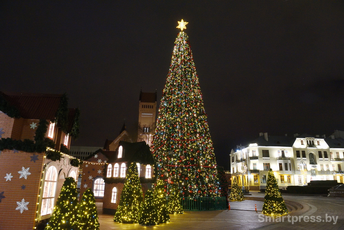 пл_независимости_елка_0002