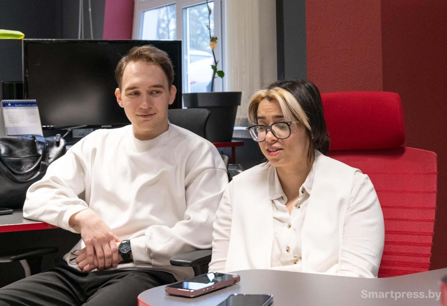 10-Влад и Джейлан в офисе Смартпресс.jpg
