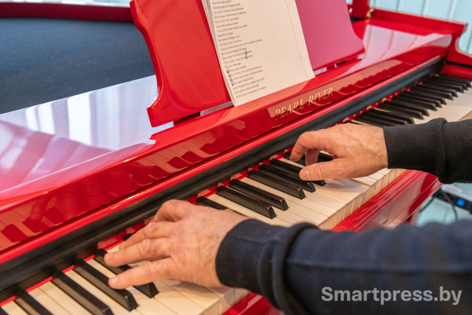 Марк Аарон Хадналл