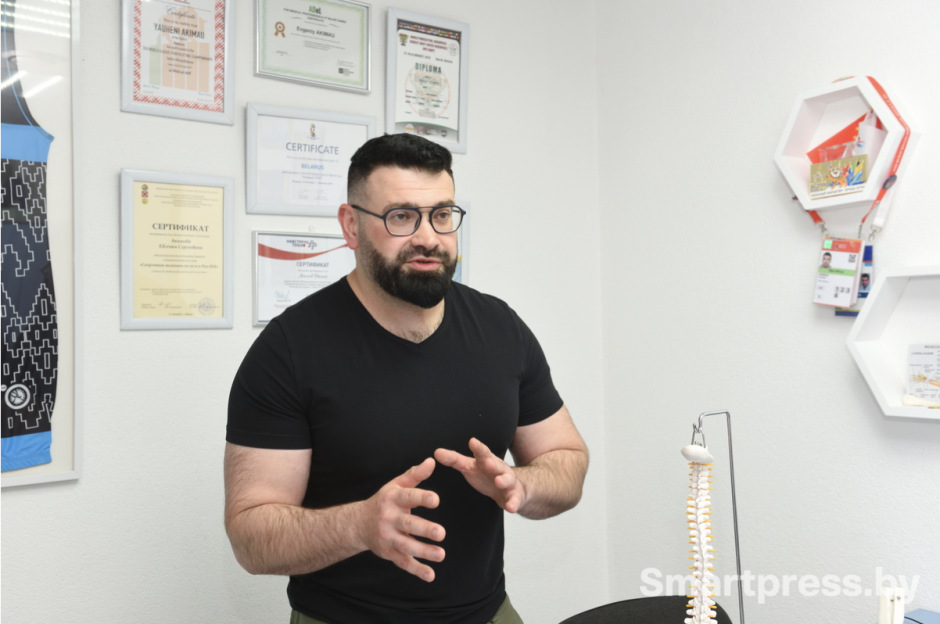 Евгений Акимов 4.png