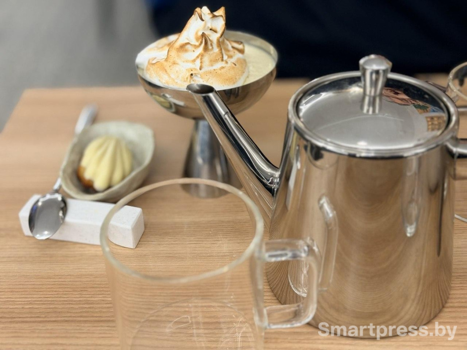 10-Меренга с лимонным кремом и печенье Мадлен.jpg