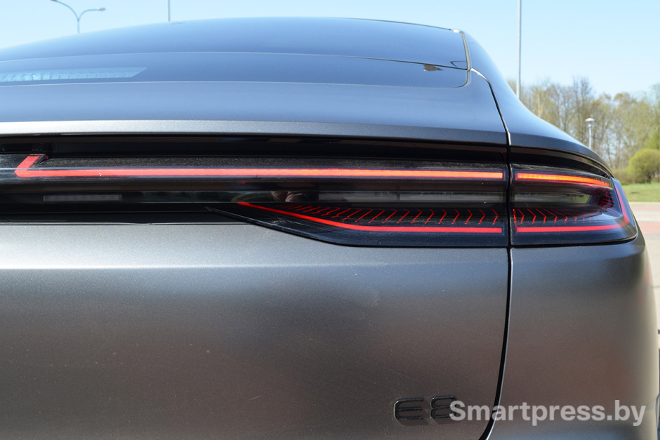 Задняя оптика Geely Galaxy E8