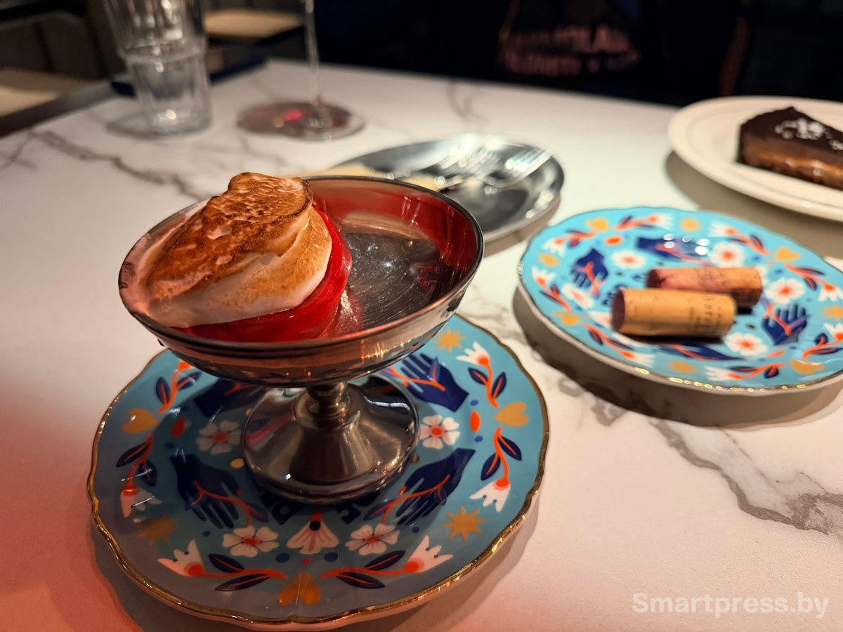 16-Десерт бар Nola в Минске.jpg