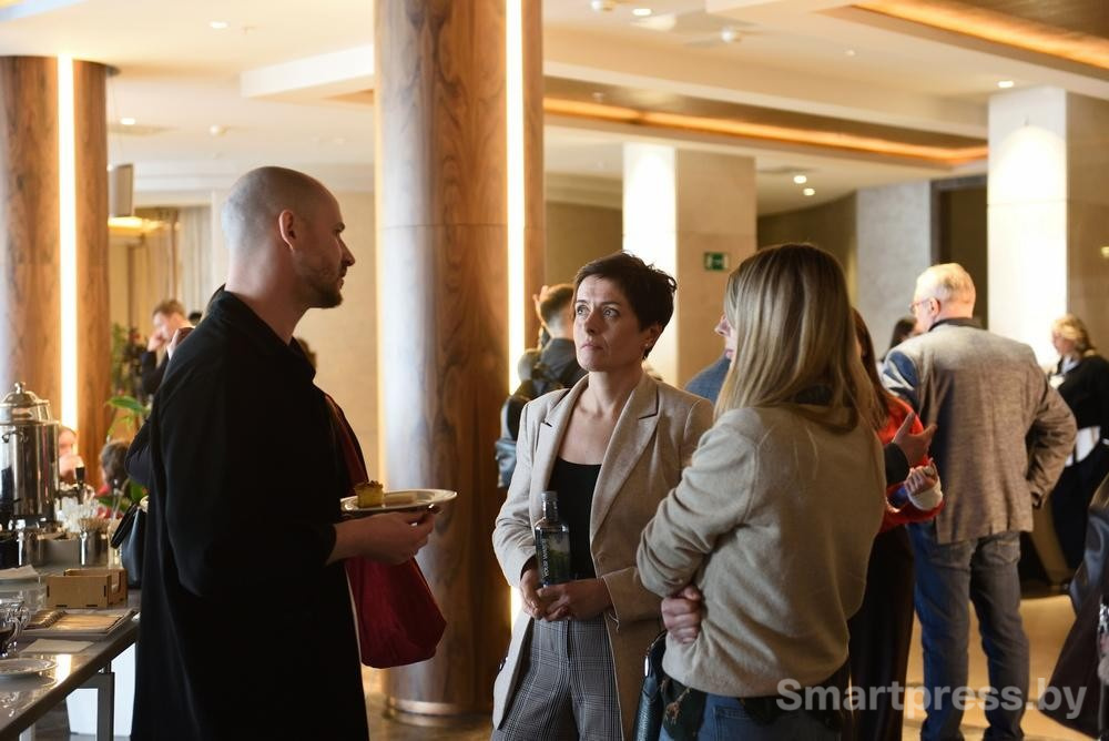 14-Первая конференция Смартпресс про нейросети.jpg