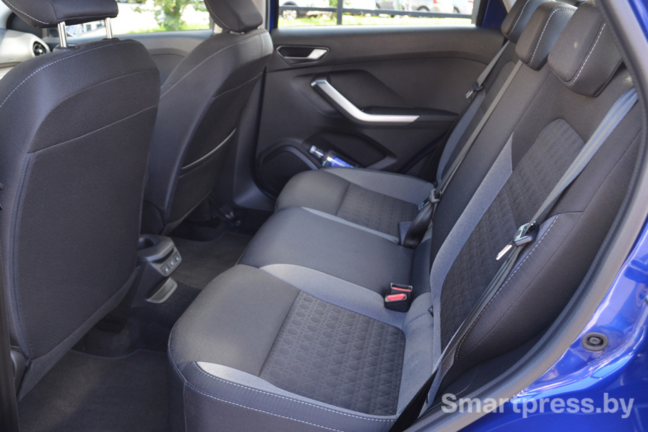 седан Lada Iskra задний диван