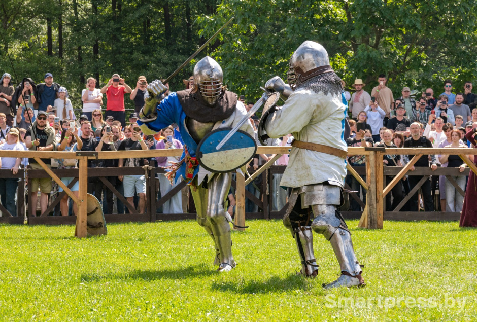 7-Наш Грюнвальд-2025 битва пеших рыцарей.jpg