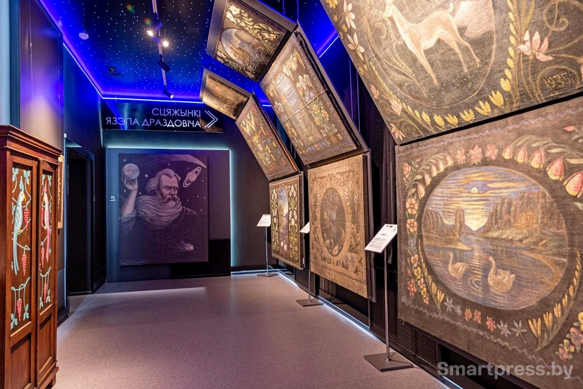 8-Музей маляванки в Заславле где сейчас выставлены работы Дроздовича.jpg