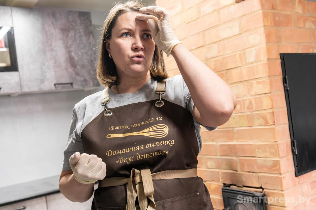 11-Анна Степко на кухне.jpg