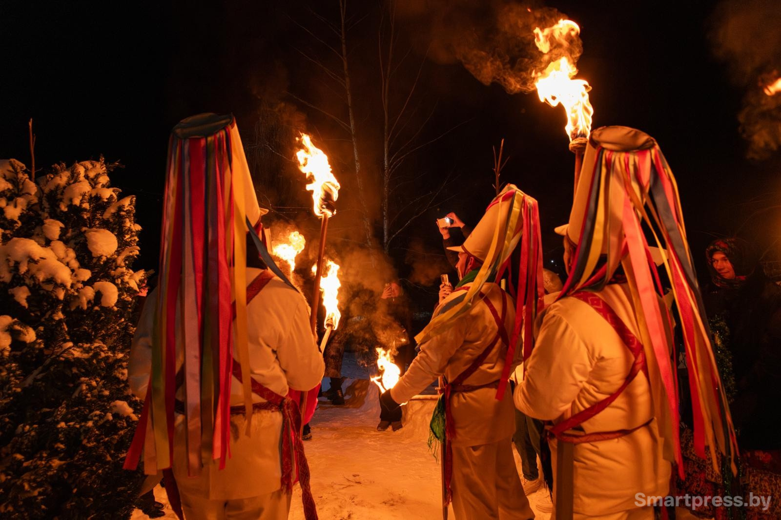 29-Обряд Колядные цари - шествие с факелами.jpg