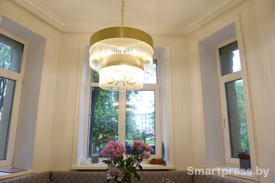 9-Интерьер кафе Bonjour в Минске.jpg