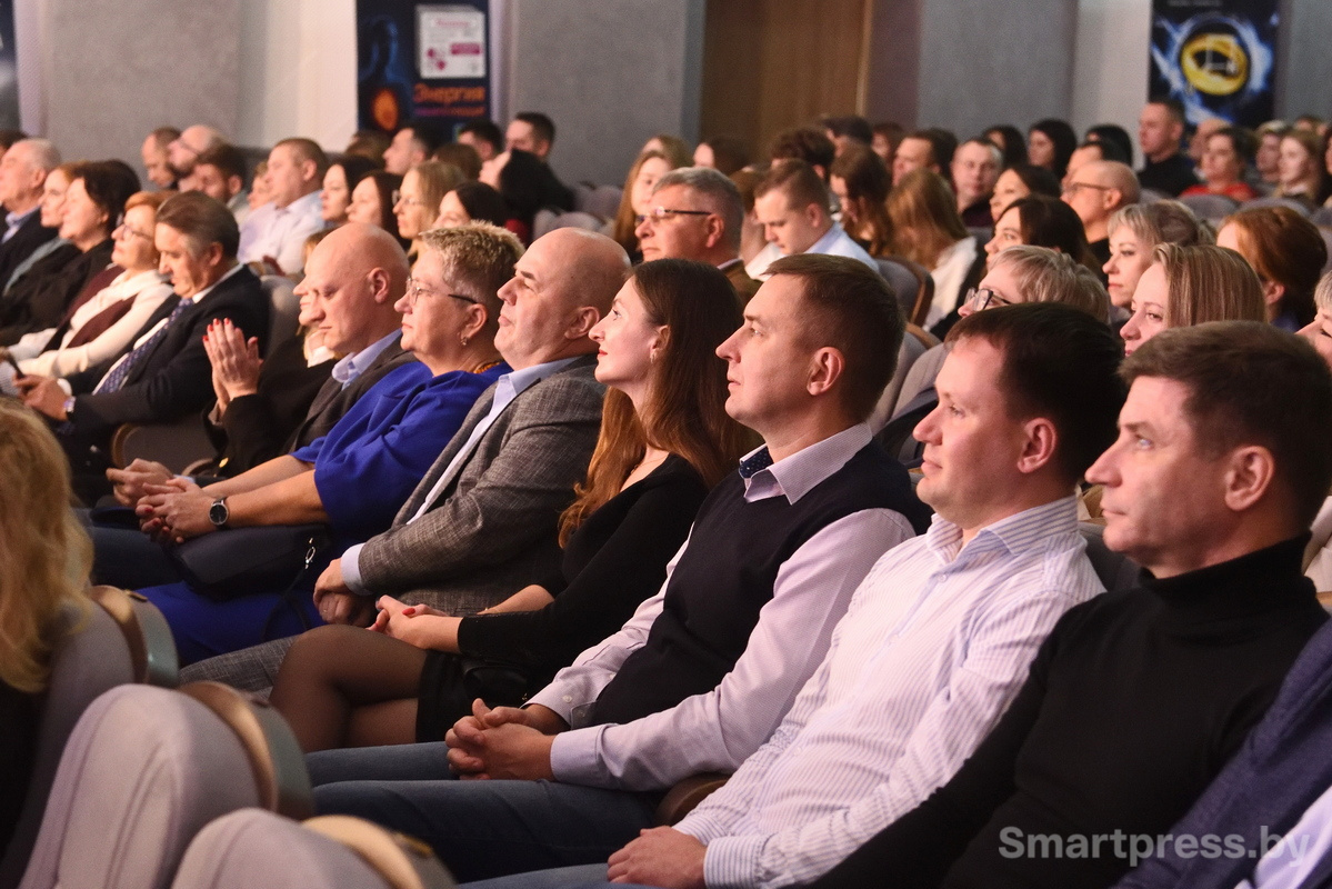 Сотрудники Фармлэнда