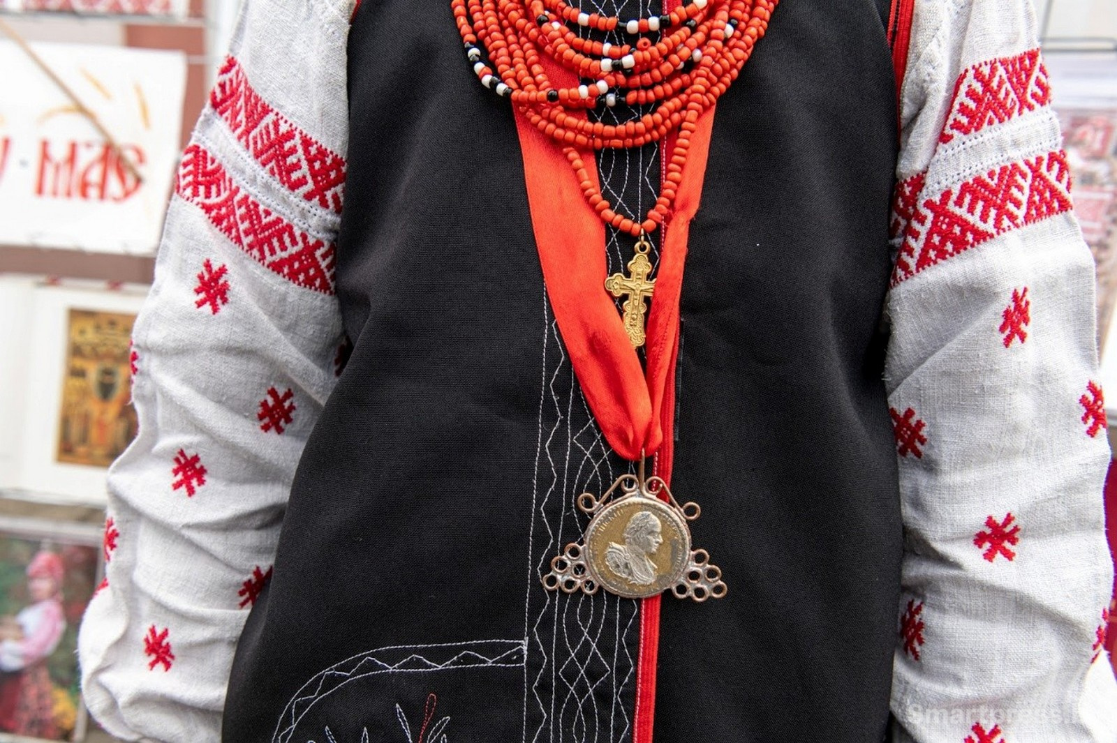 21-Дукач местное украшение.jpg