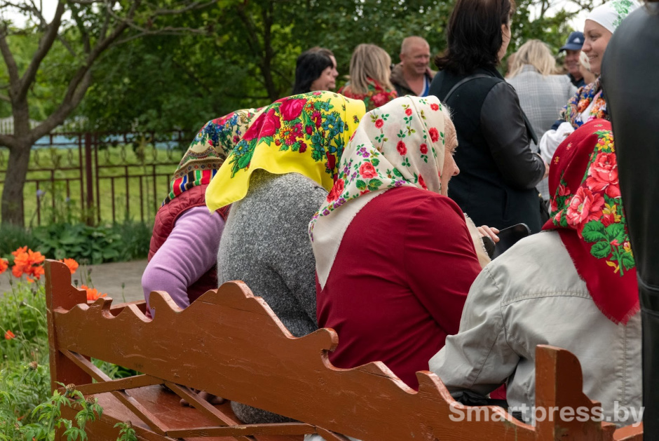 2-Обряд Вождение и похороны Стрелы (Пахаванне Стралы) в деревне Столбун Ветковского района.jpg