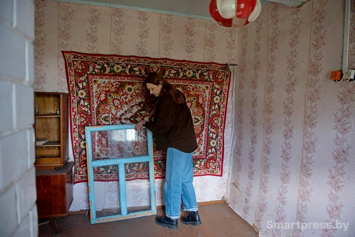 15-Оля вынесла из дома весь мусор.jpg