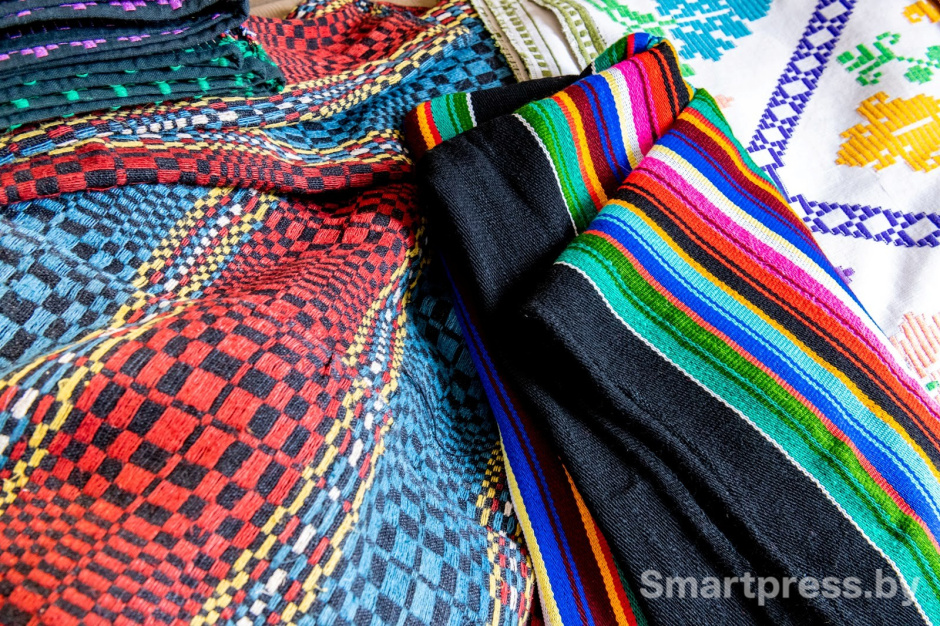 22-Домотканые покрывала из коллекции Екатерины Климович.jpg