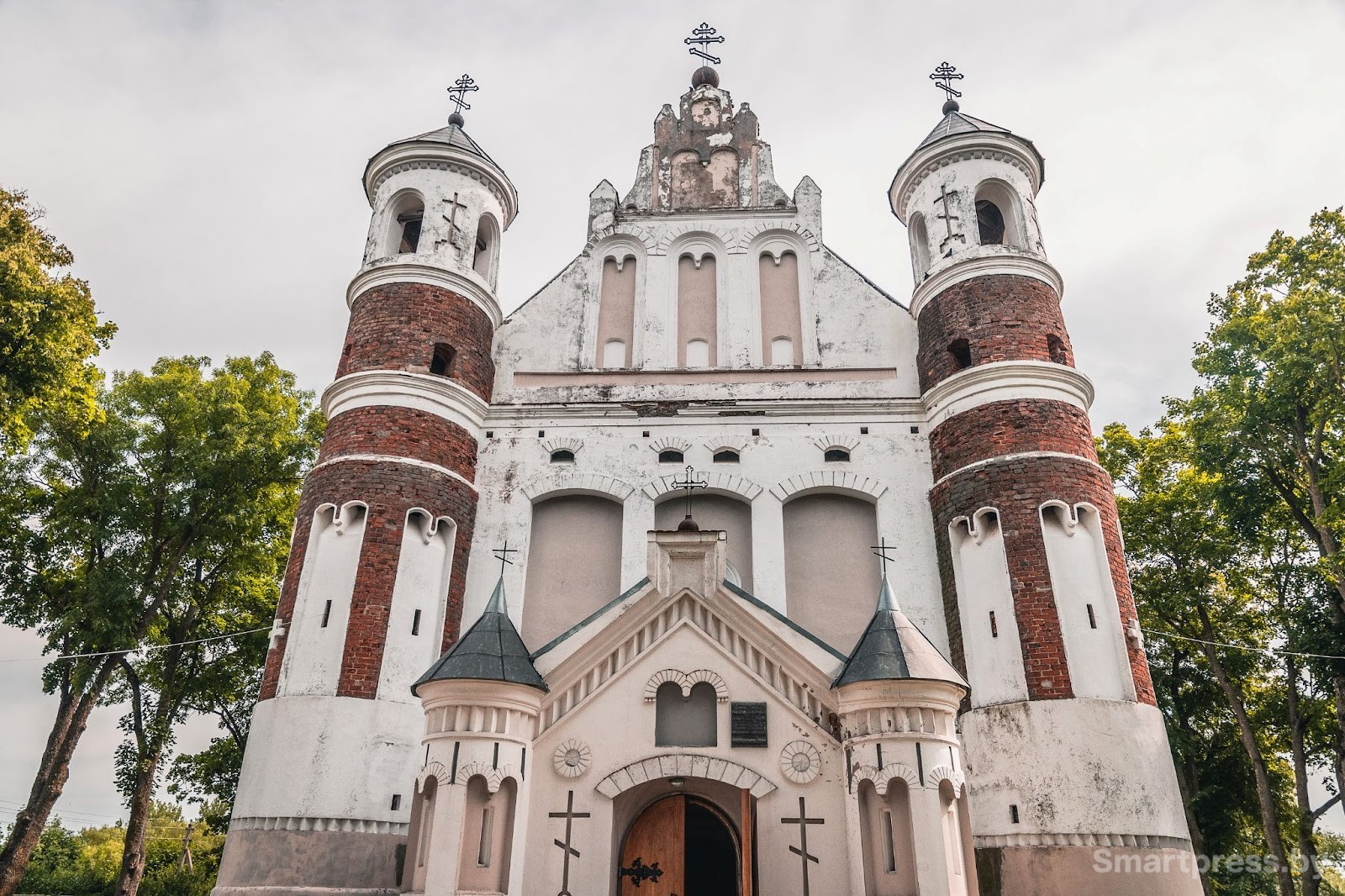 Церковь Рождества Богородицы в деревне Мурованка 1.jpg