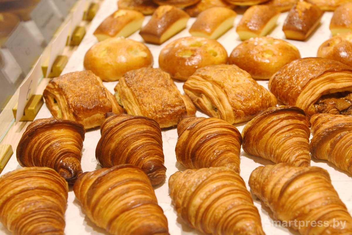 17-Выпечка в кафе Bonjour в Минске.JPG