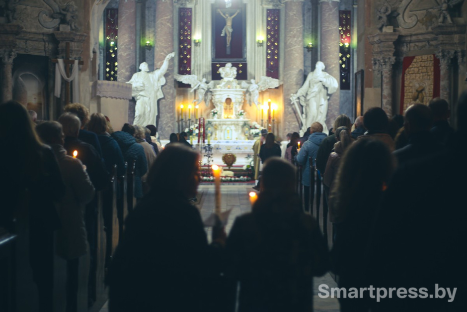 Пасха в костеле святого Андрея в Слониме 004.jpg