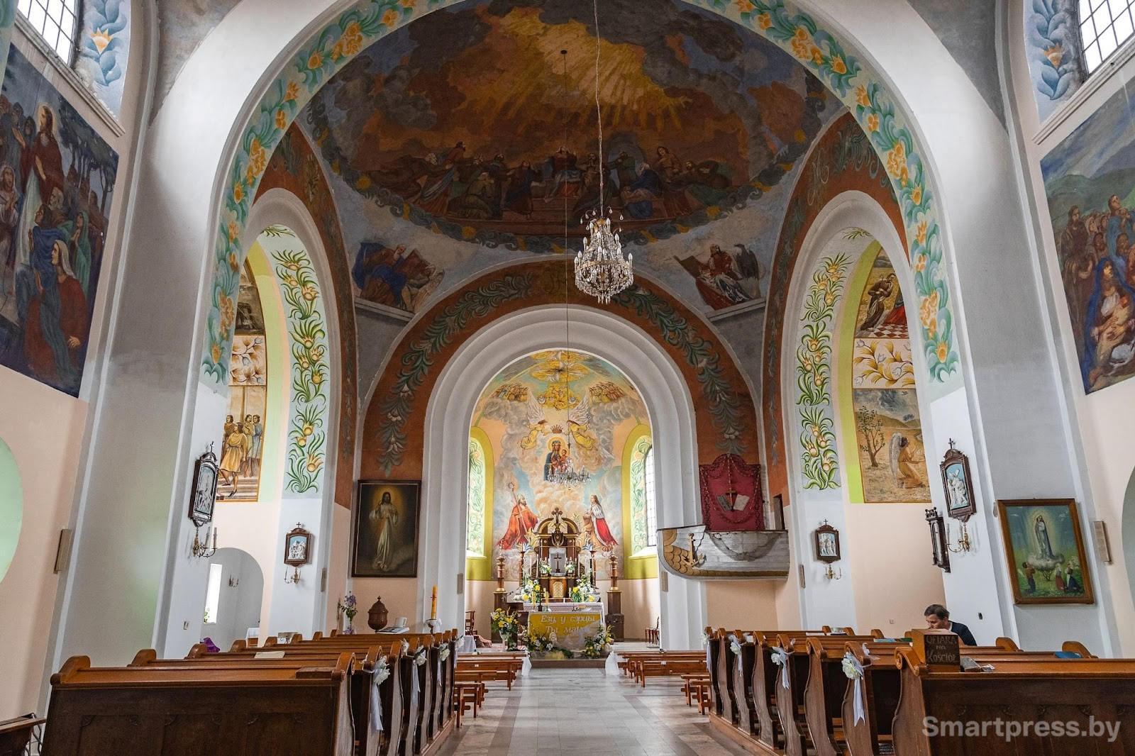 Костел Богоматери Руженцовой в деревне Солы 2.jpg