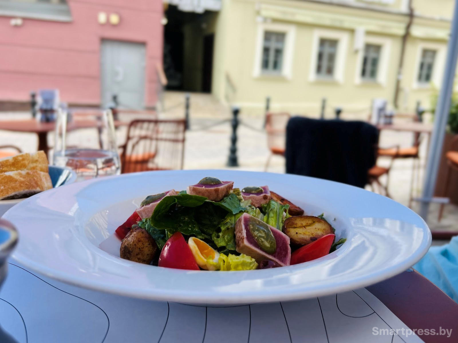 5-Салат нисуаз ресторан SFB.jpg