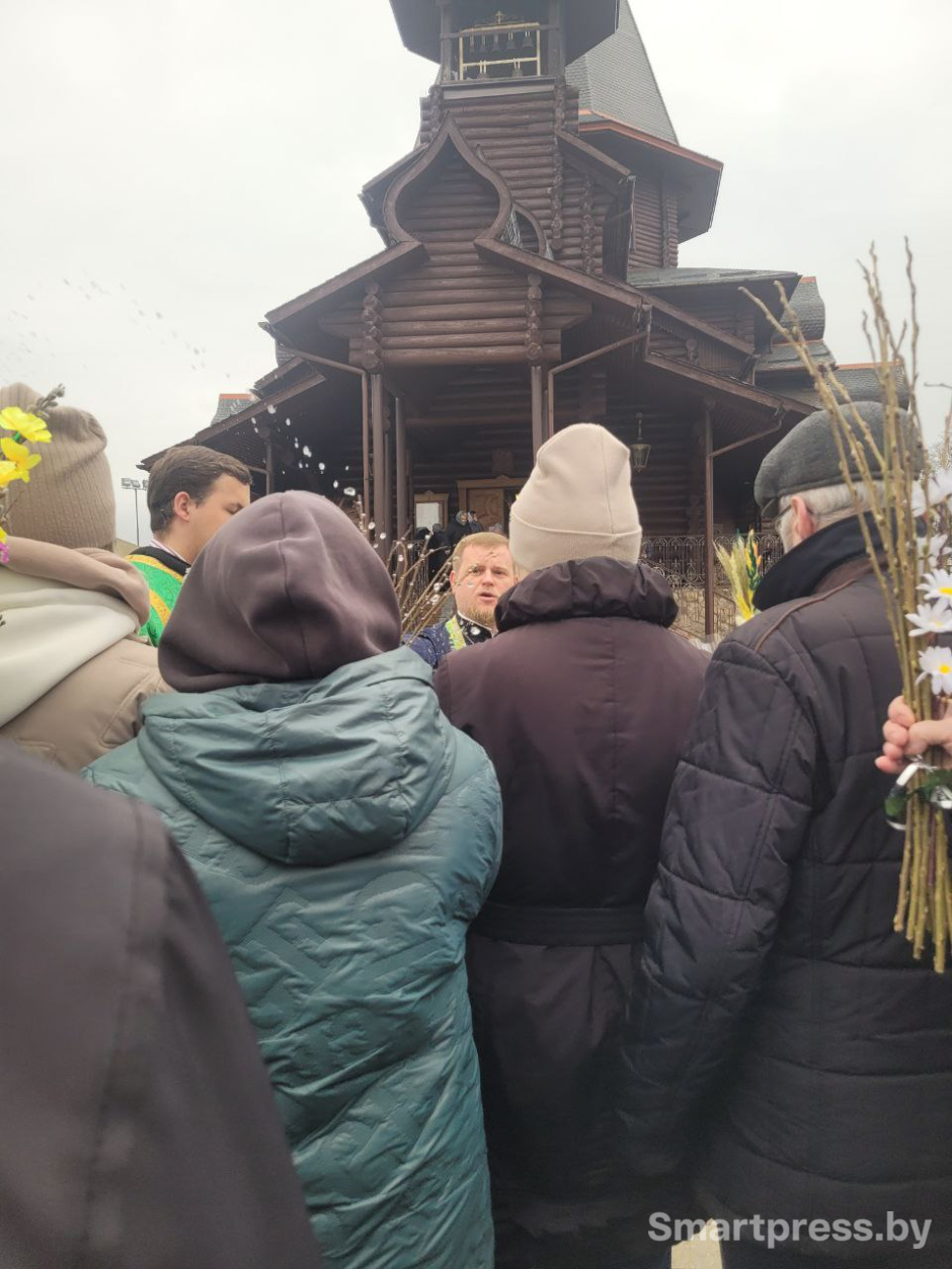 Храм всех святых5.jpg