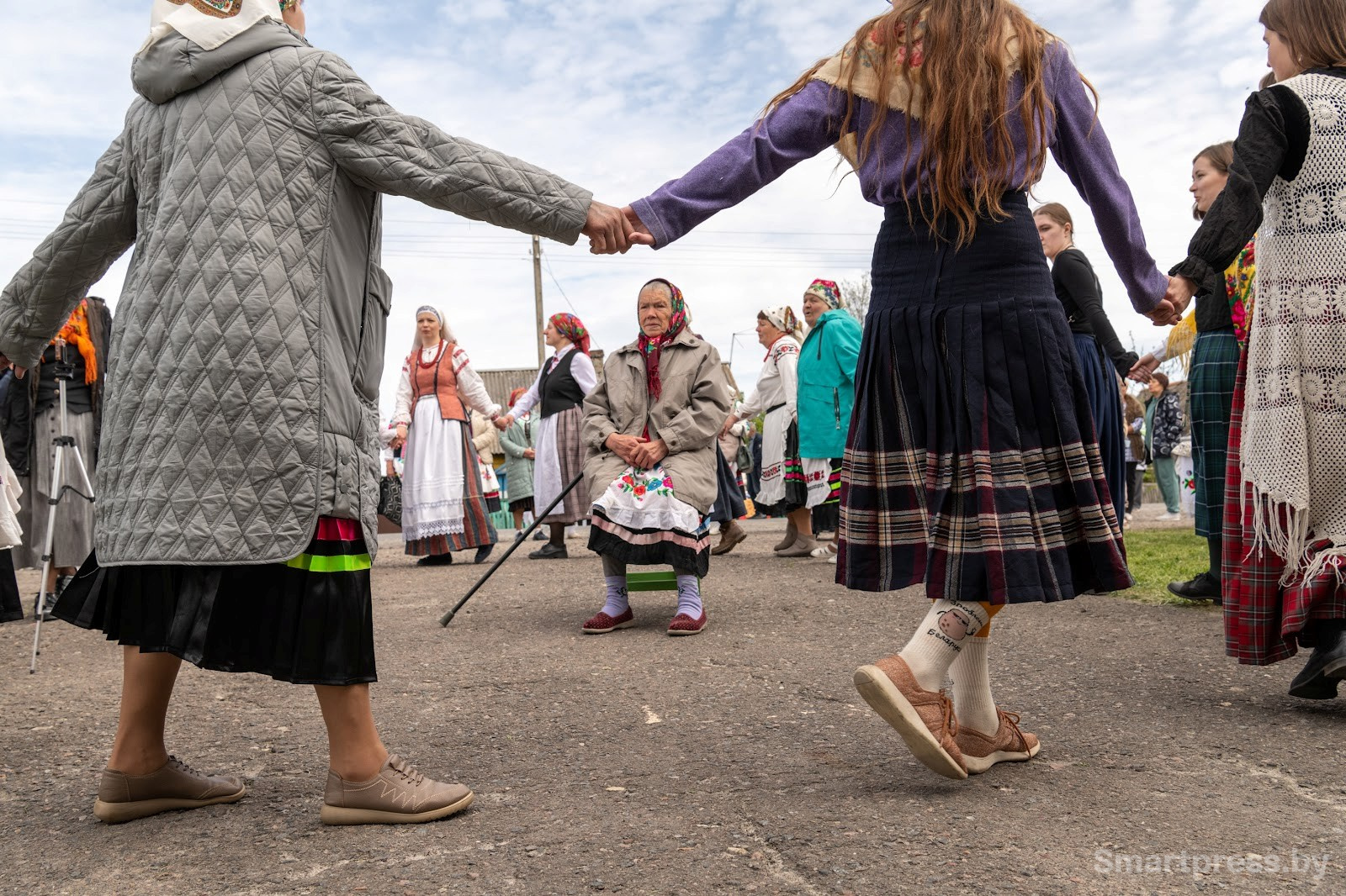 Юлия Никифоровна Панченя почетная гостья Юрьевского хоровода 2.jpg