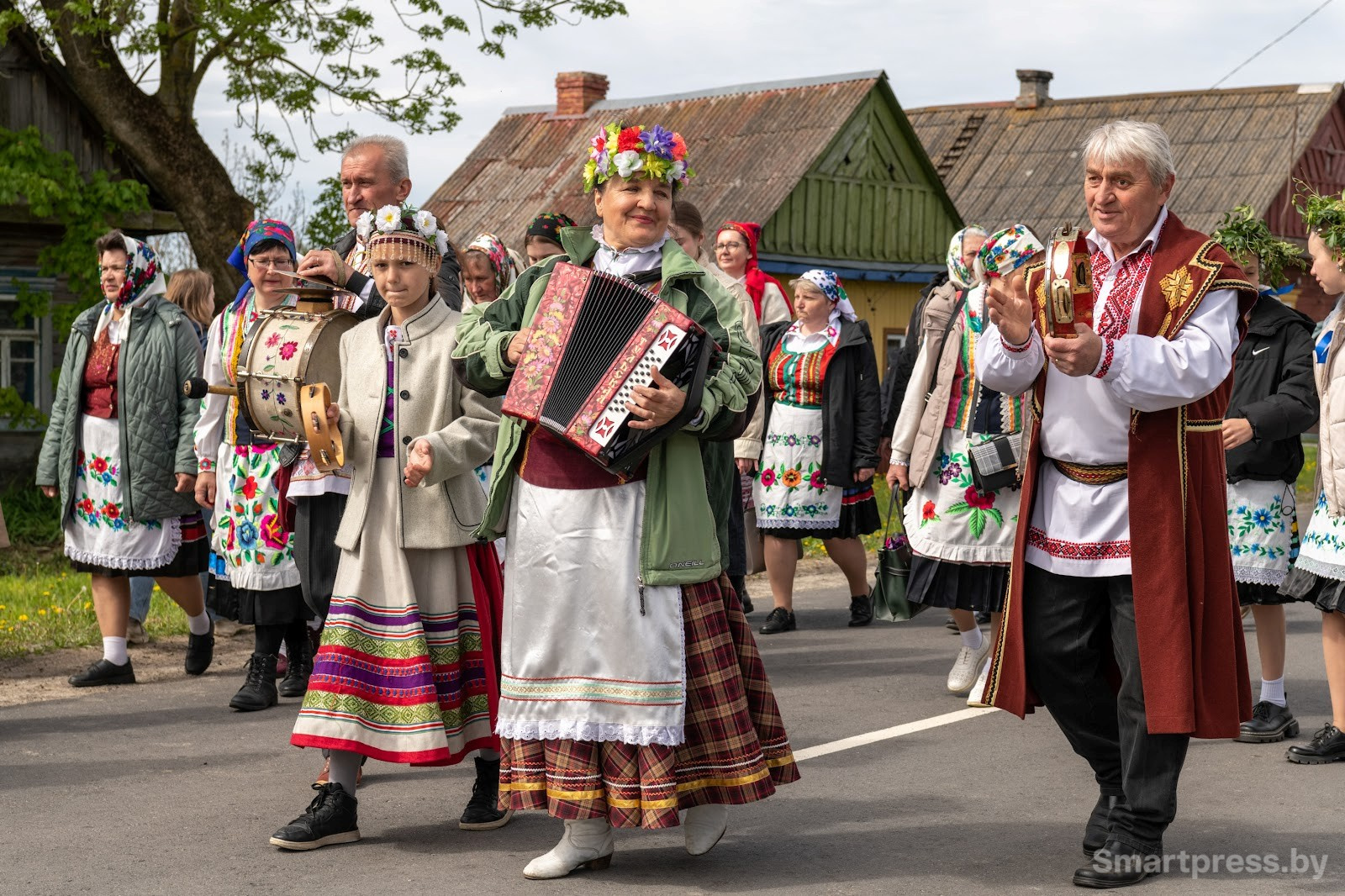 В деревне Погост водят Юрьевский хоровод 20.jpg