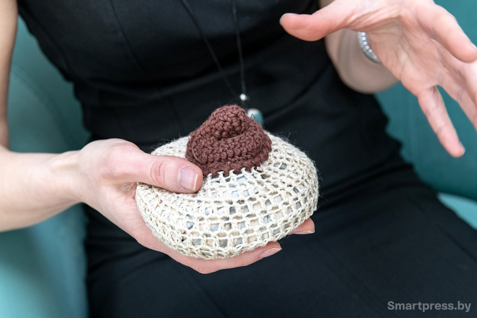 Вязаная грудь для лекций.jpg