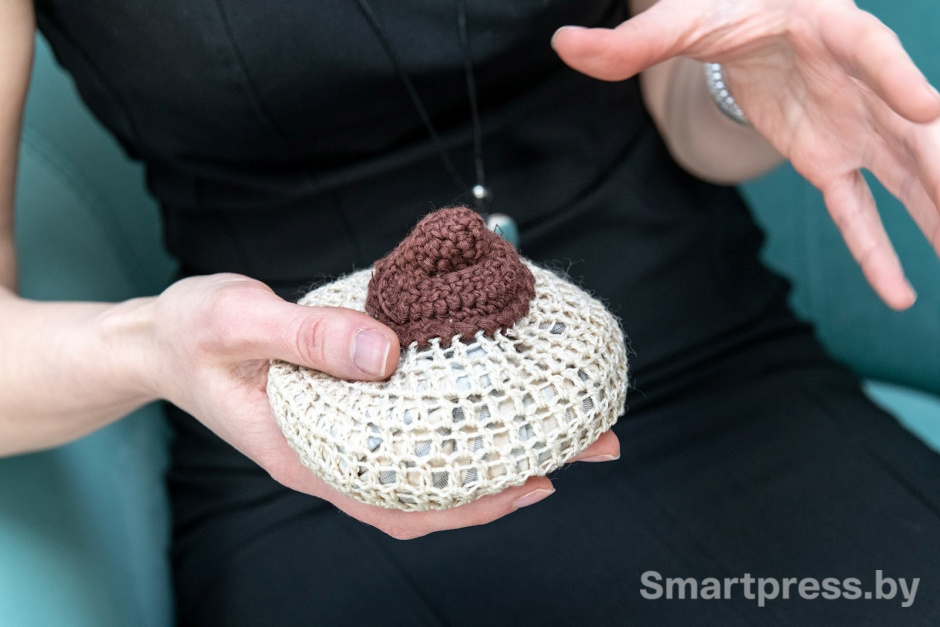 Вязаная грудь для лекций.jpg