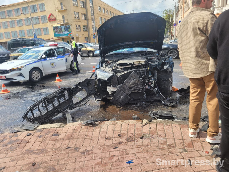 ДТП Независимости-Сурганова 5.jpg