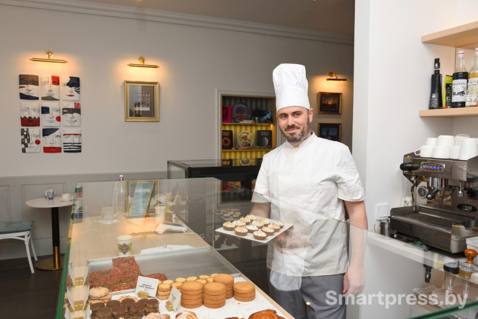 10-Француз Себастьян создатель кафе Bonjour в Минске.jpg