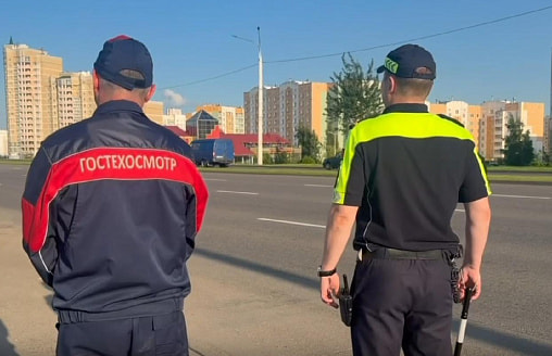 Штрафы до 1350 рублей: ГАИ вышла в рейды с “Белтехосмотром” в этой области Беларуси – а где проверяют состояние водителей?