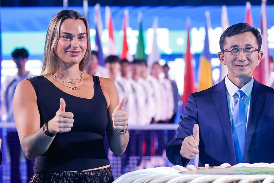 Арина Соболенко_в Ухани.jpg