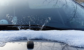 Замерзли форсунки омывателя: четыре очевидных и несколько бонусных способов решить зимнюю проблему 